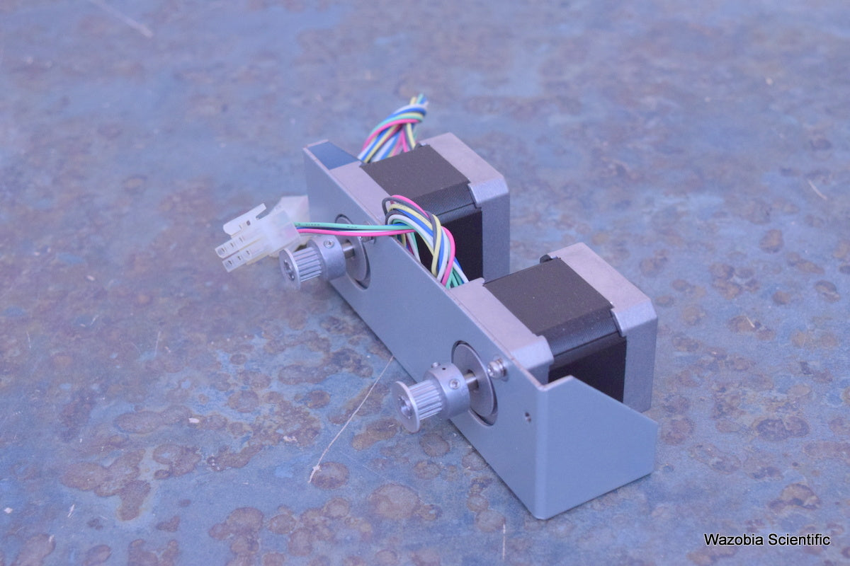 DUAL ORIENTAL MOTOR PK245-02A-C23 2-PHASE VEXTA STEPPING MOTOR