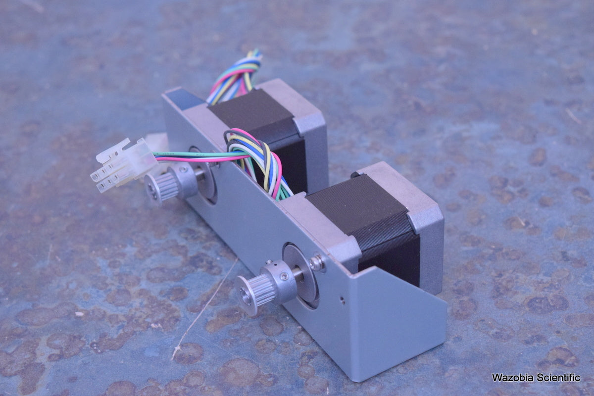 DUAL ORIENTAL MOTOR PK245-02A-C23 2-PHASE VEXTA STEPPING MOTOR