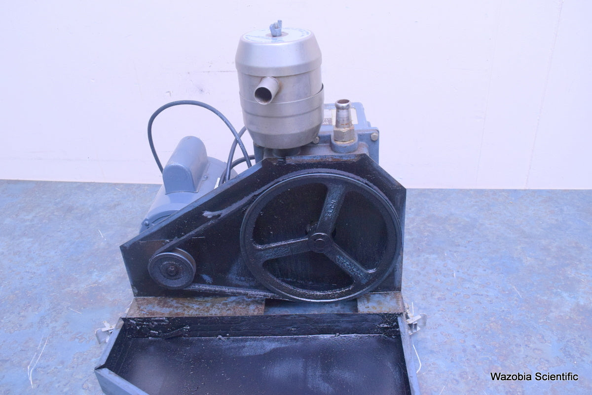 WELCH DUO-SEAL VACUUM PUMP MODEL 1402