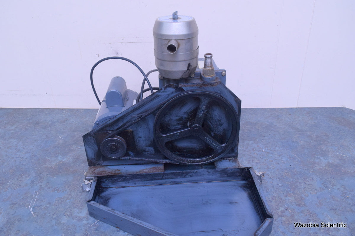 WELCH DUO-SEAL VACUUM PUMP MODEL 1402