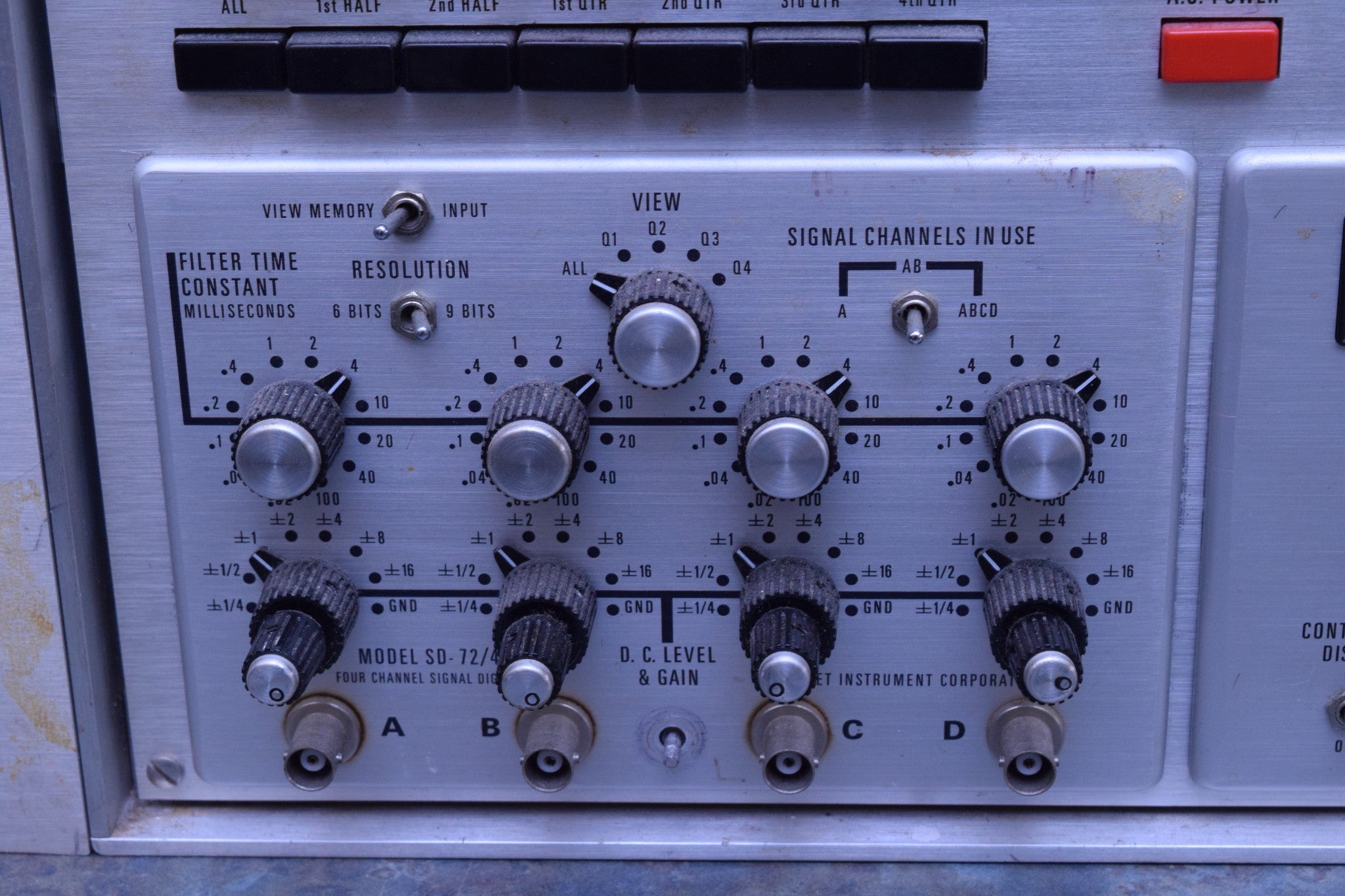NICOLET INSTRUMENT MODEL 1072 INSTRUMENT COMPUTER SW-71 B WIDE RANGE SWEEP CONTR