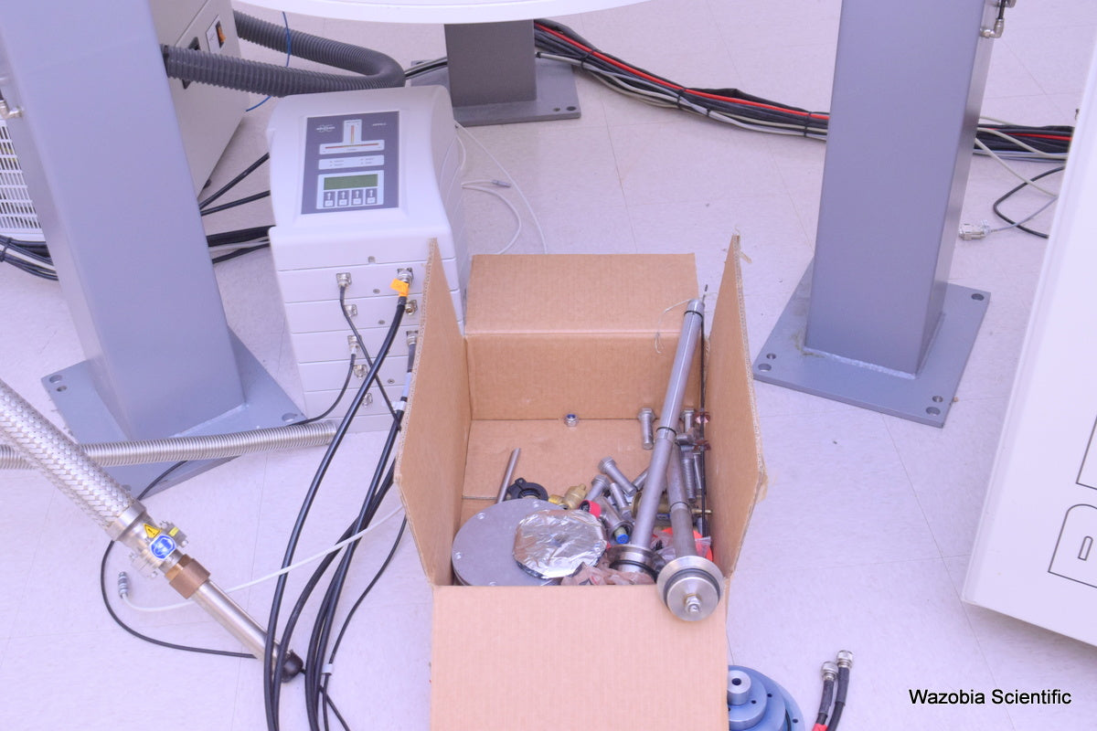 BRUKER 600 NMR ULTRASHIELD SPECTROMETER NUCLEAR MAGNETIC RESONANCE W/ MANUALS