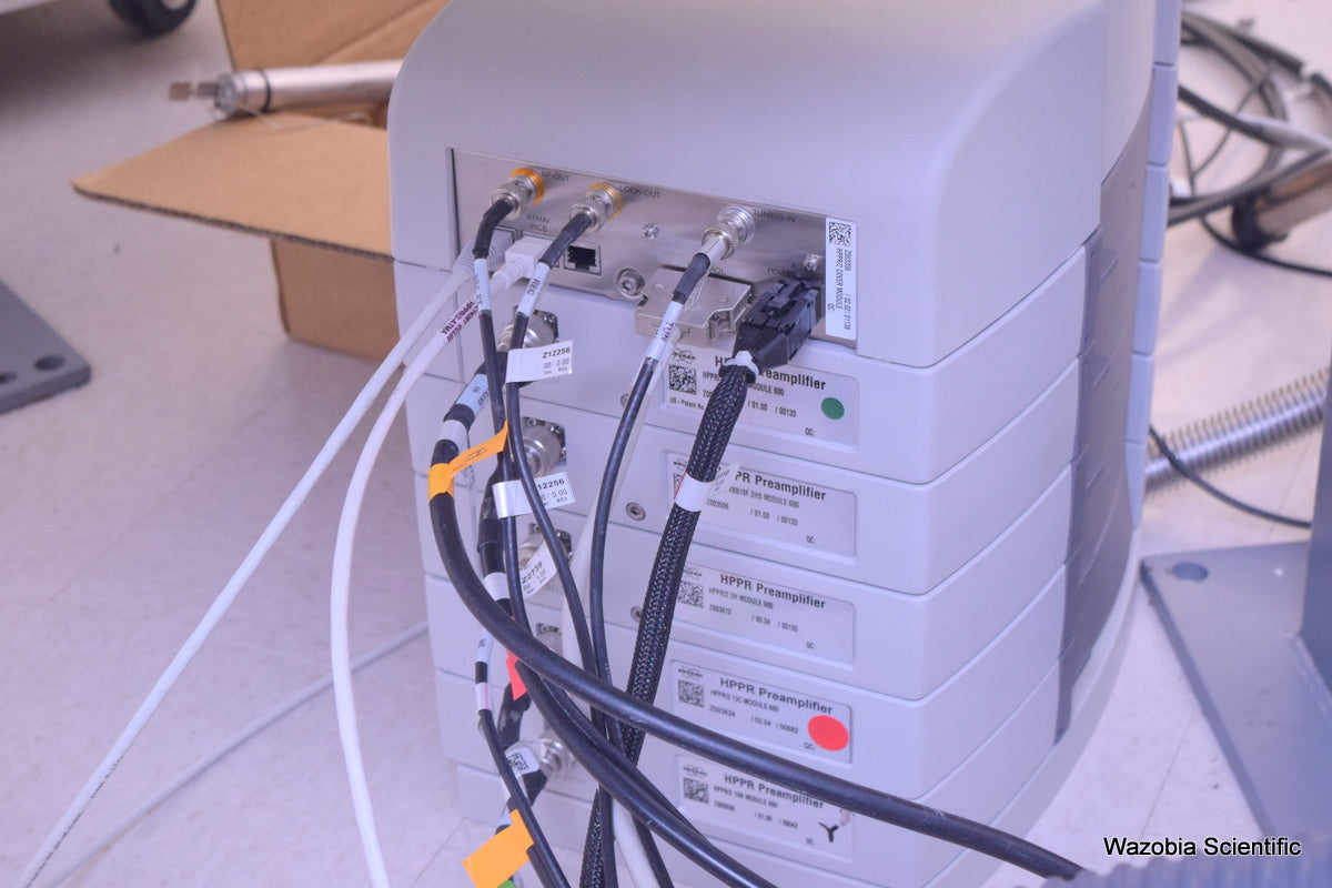 BRUKER 600 NMR ULTRASHIELD SPECTROMETER NUCLEAR MAGNETIC RESONANCE W/ MANUALS