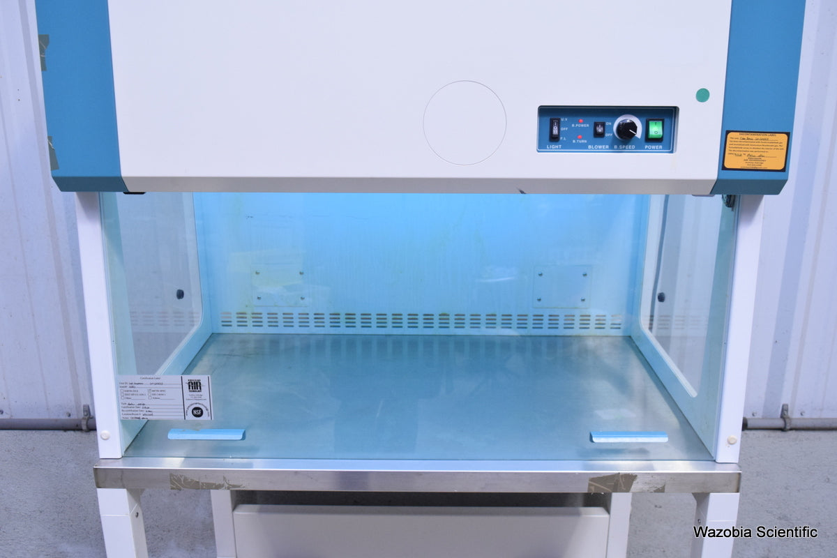 JEIO TECH CLEAN BENCH BC-01E LABORATORY LAMINAR FUME HOOD