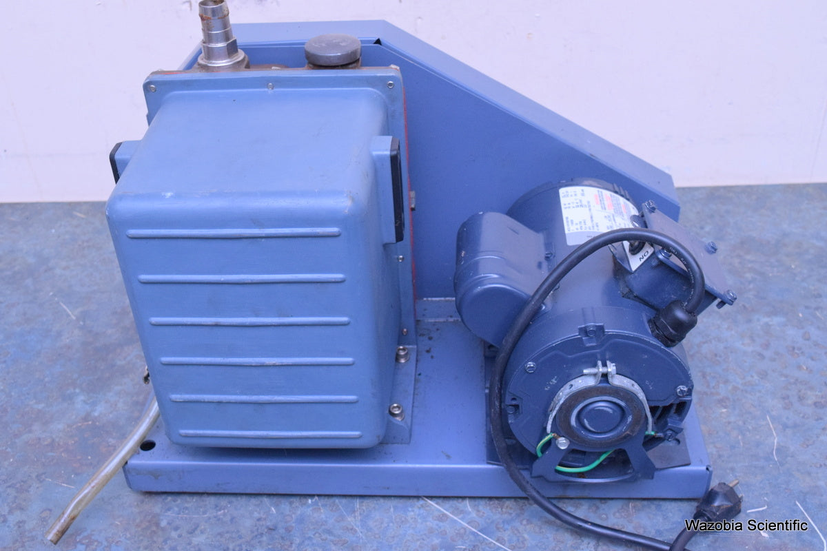 WELCH 1402 SERIES DUOSEAL VACUUM PUMP LABORATORY PUMP  1/2 HP