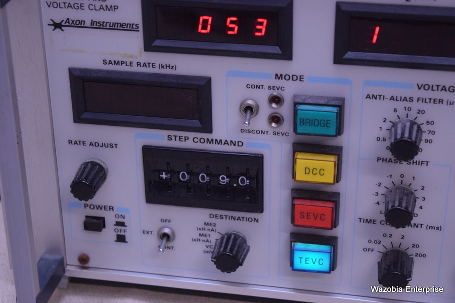 AXON INSTRUMENTS AXOCLAMP 2A CURRENT AND VOLTAGE CLAMP