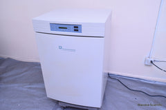 FORMA SCIENTIFIC  3110 CO2 WATER JACKETED LABORATORY INCUBATOR