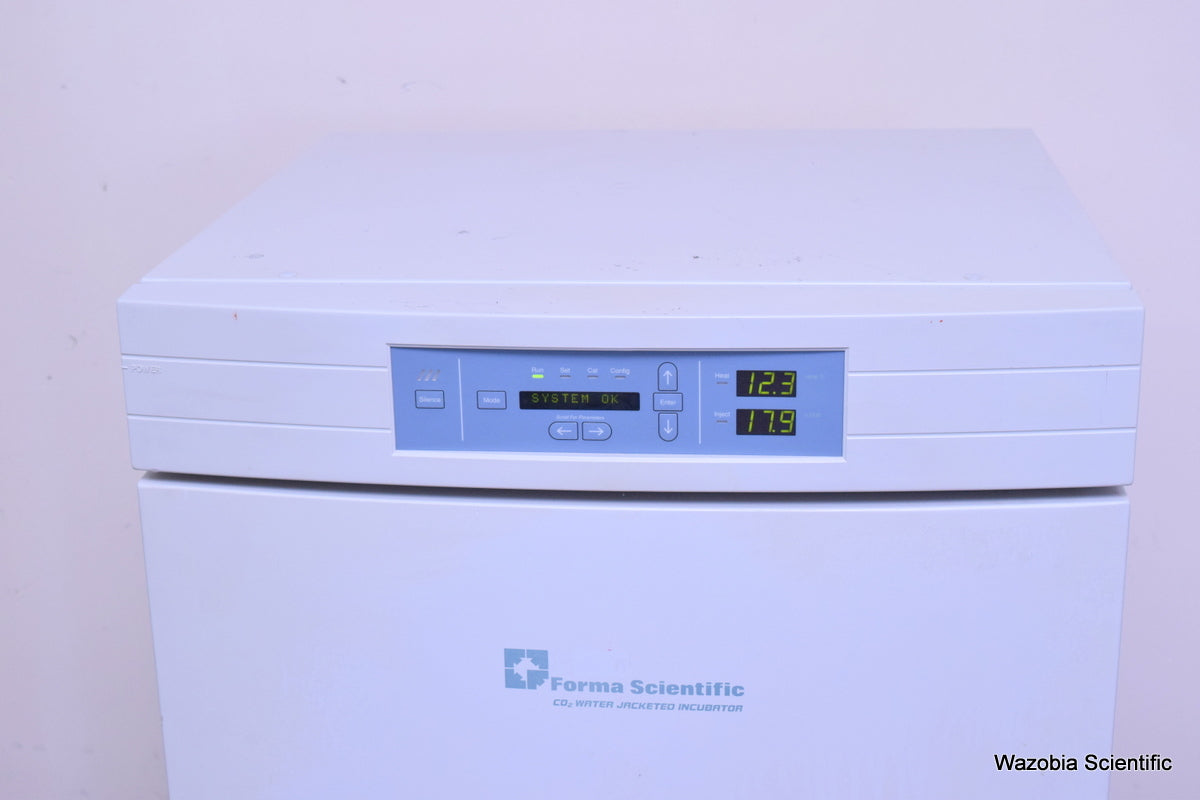 FORMA SCIENTIFIC  3110 CO2 WATER JACKETED LABORATORY INCUBATOR