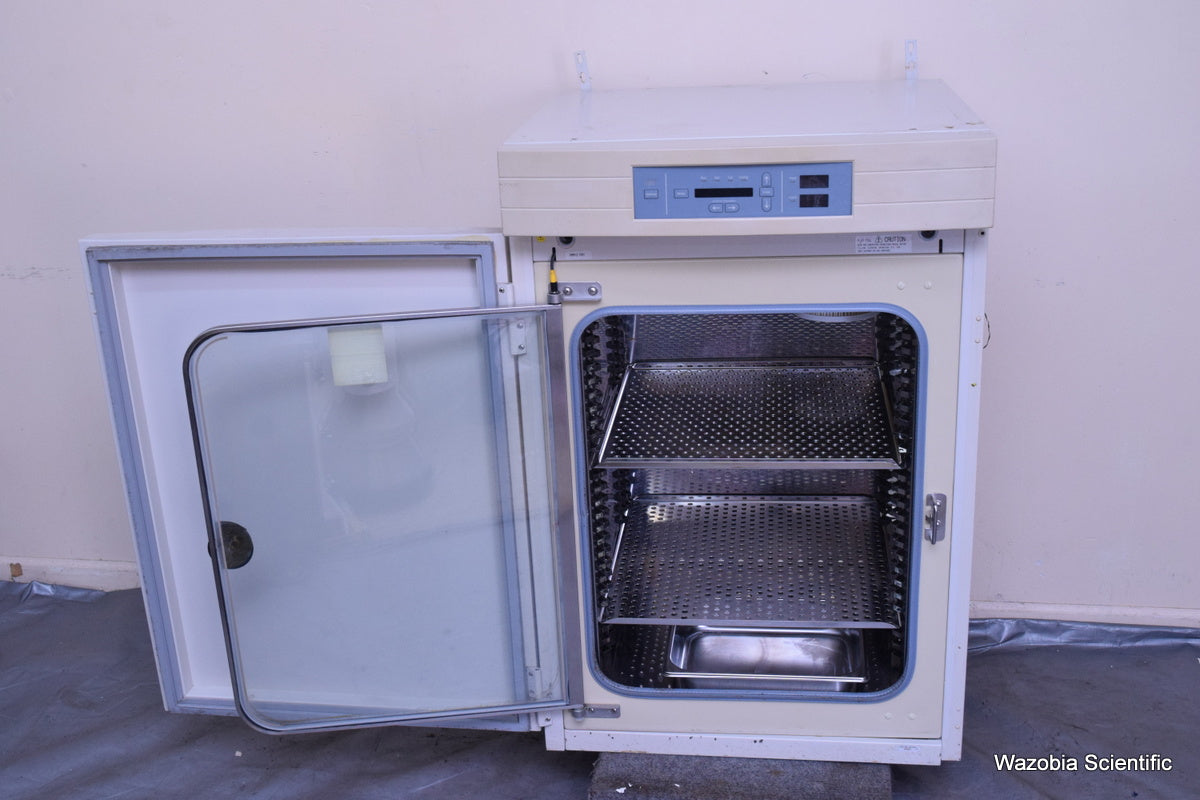 FORMA SCIENTIFIC MODEL 3110 CO2 WATER JACKETED LABORATORY INCUBATOR