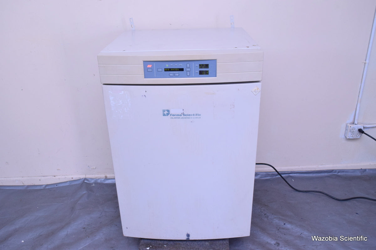 FORMA SCIENTIFIC MODEL 3110 CO2 WATER JACKETED LABORATORY INCUBATOR