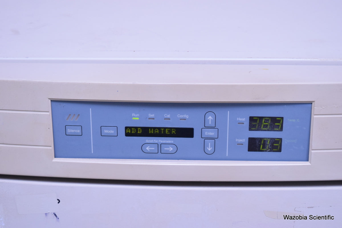 FORMA SCIENTIFIC MODEL 3110 CO2 WATER JACKETED LABORATORY INCUBATOR