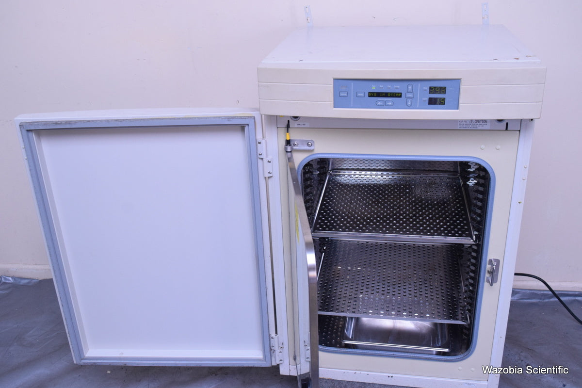 FORMA SCIENTIFIC MODEL 3110 CO2 WATER JACKETED LABORATORY INCUBATOR