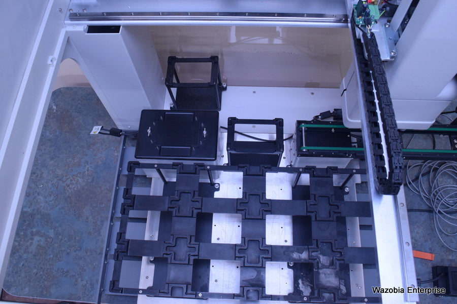 BECKMAN COULTER BIOMEK NXP LABORATORY AUTOMATION WORKSTATION A31541 ACCUFRAME