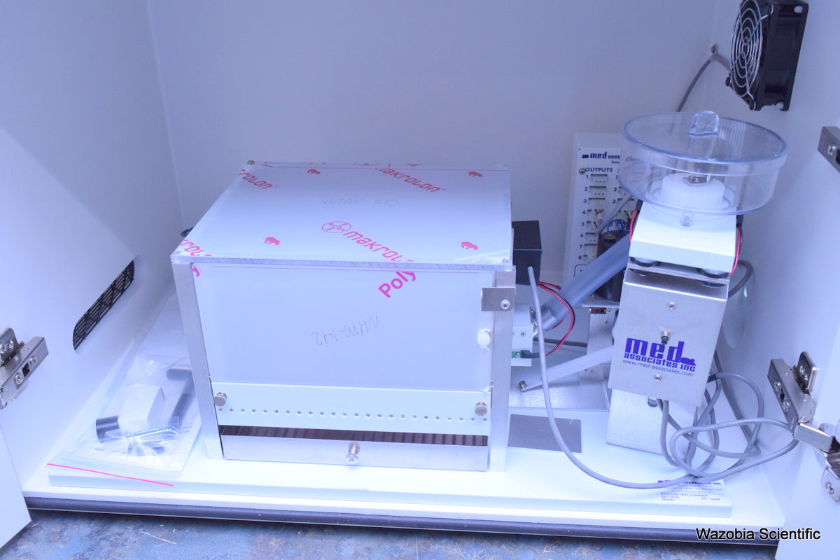 MED ASSOCIATES ENV-022MD SOUND ATTENUATING CUBICLE BEHAVIORAL BOX 307W  203-20IR