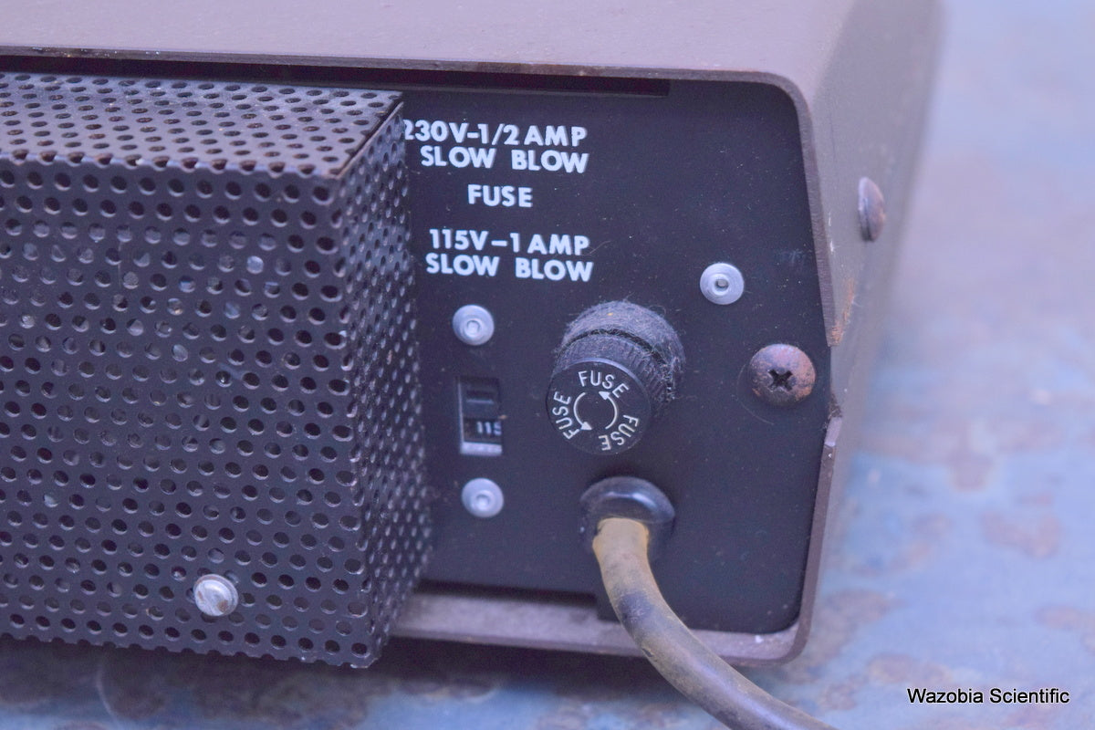 GELMAN INSTRUMENT DELUXE REGULATED POWER SUPPLY 38520
