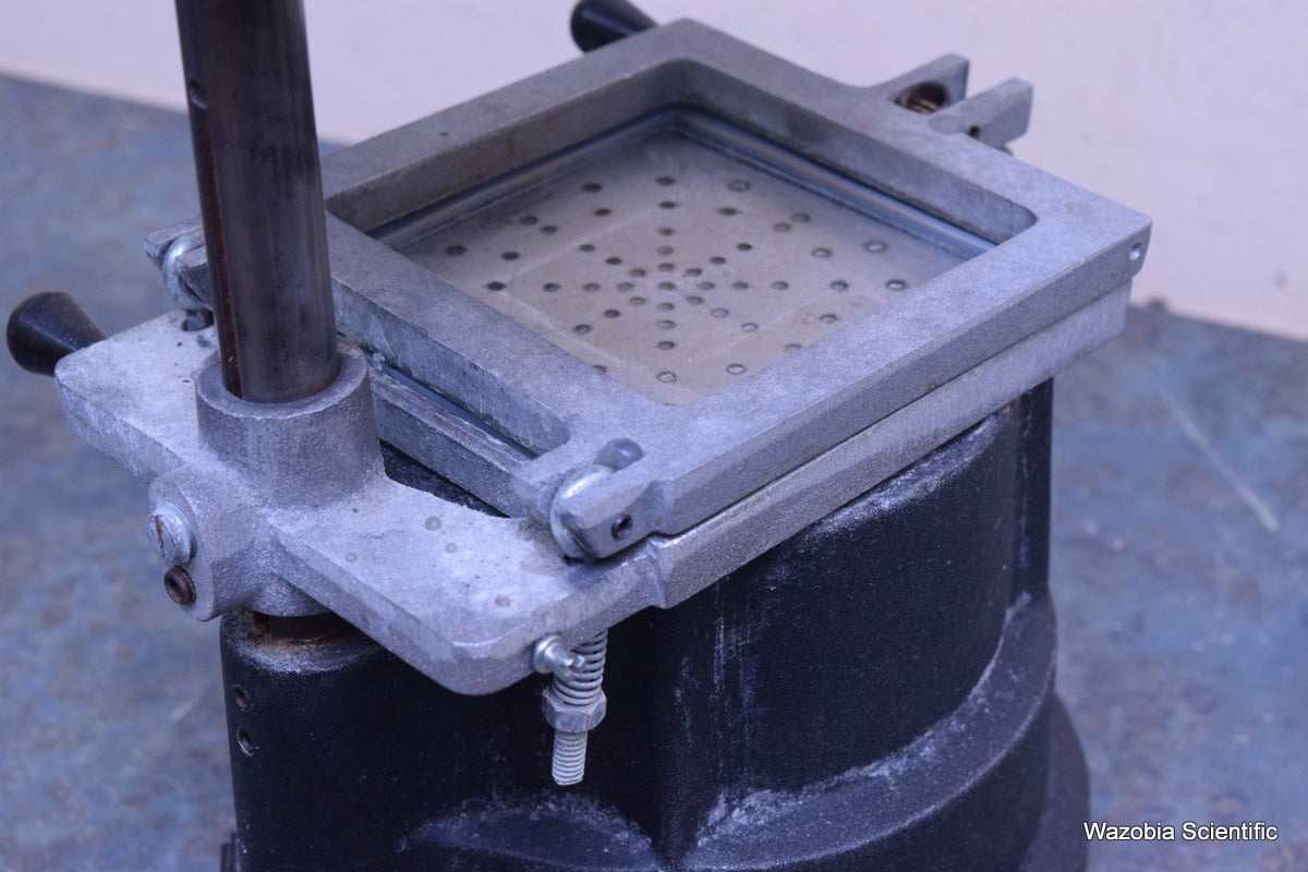 T&S DENTAL AND PLASTICS VACUUM FORMING MACHINE MODEL 101