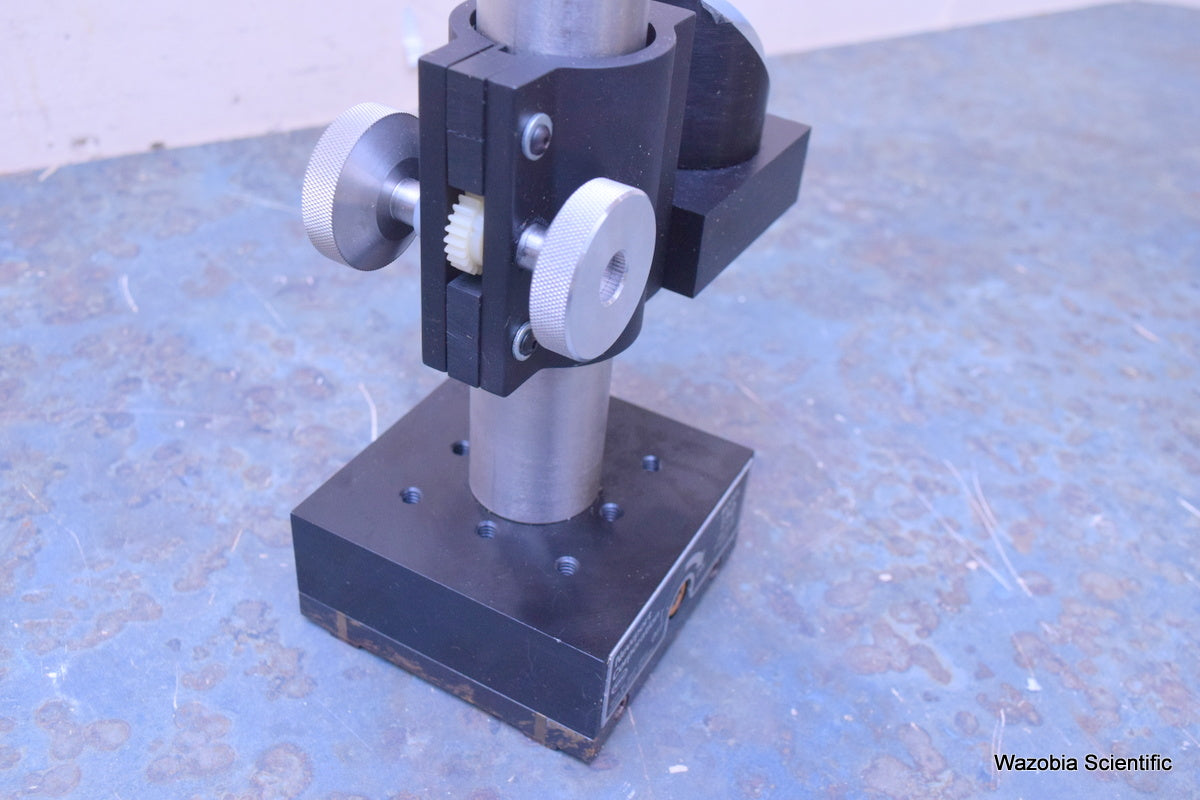 NEWPORT CORPORATION MODEL 150 MAGNETIC INSTRUMENT BASE