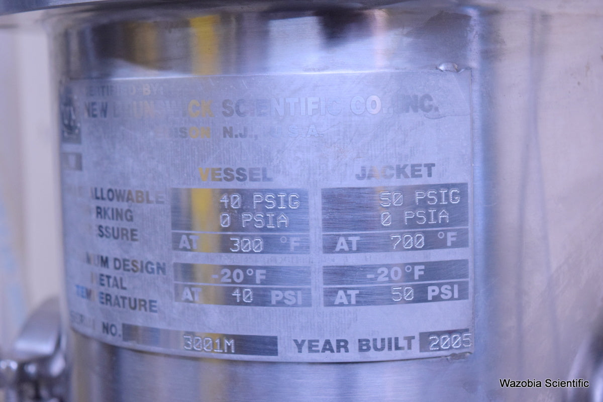 NEW BRUNSWICK STAINLESS STEEL INDUSTRIAL FERMENTOR BIOREACTOR VESSEL