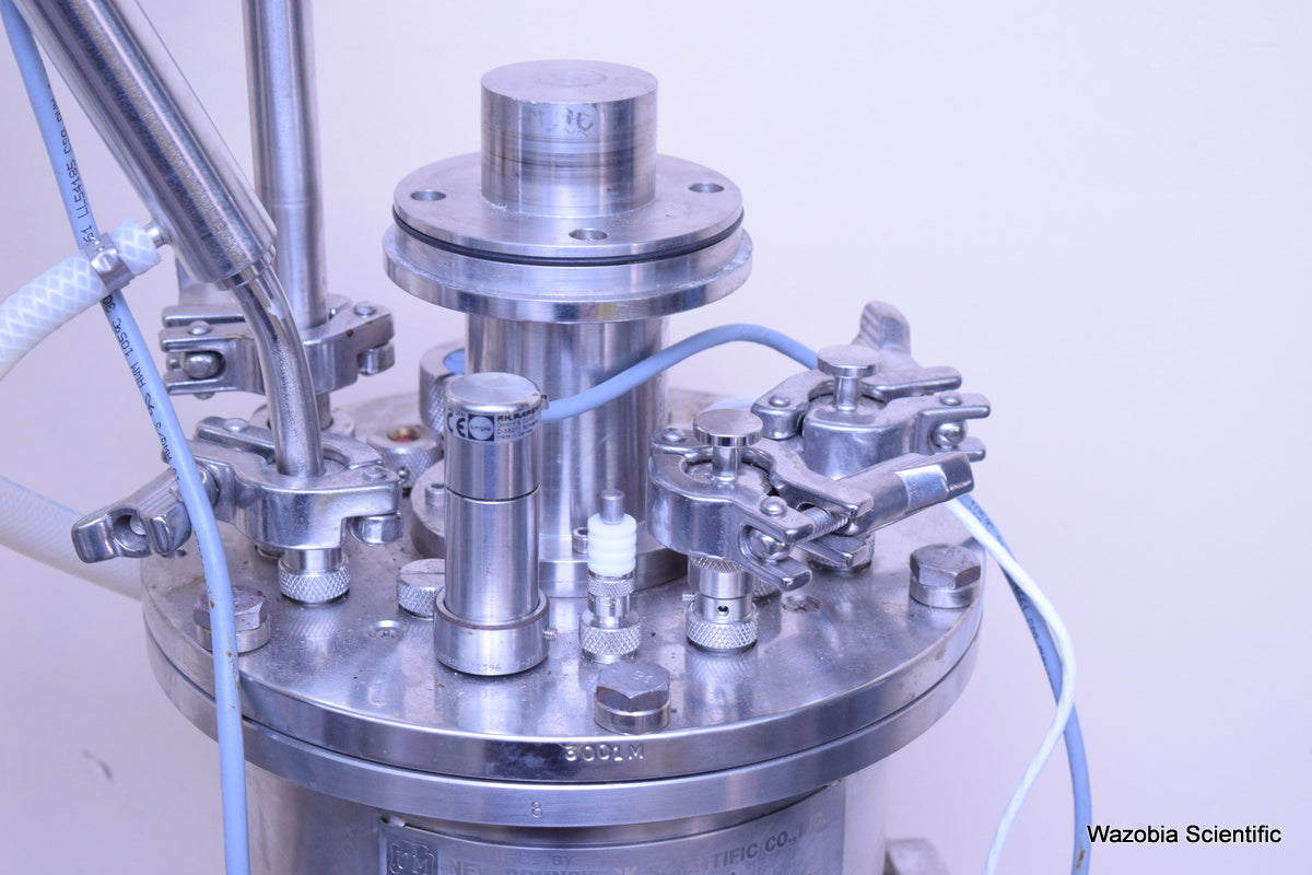 NEW BRUNSWICK STAINLESS STEEL INDUSTRIAL FERMENTOR BIOREACTOR VESSEL