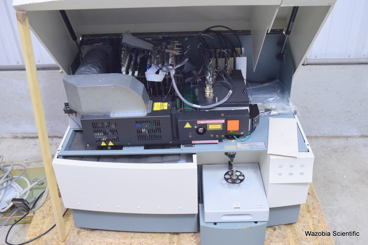 BECTON BD FACSCALIBUR FLOW CYTOMETER WITH DETECTORS & FACS LOADER ELECTRONICS