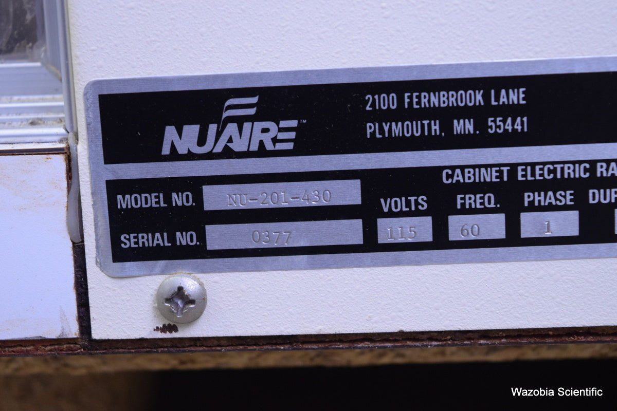 NUAIRE LAMINAR FLOW PRODUCTS FUME HOOD MODEL  NU-201-430