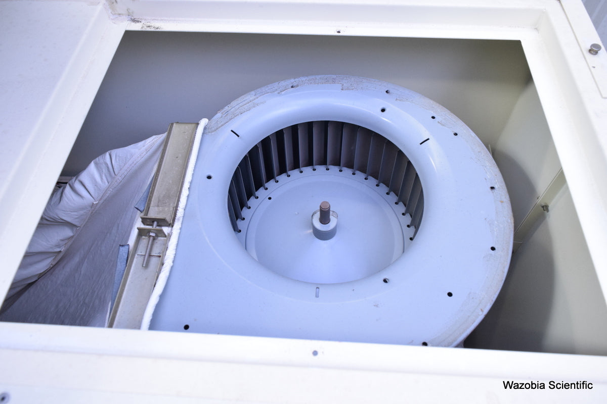 NUAIRE LAMINAR FLOW PRODUCTS FUME HOOD MODEL  NU-201-430