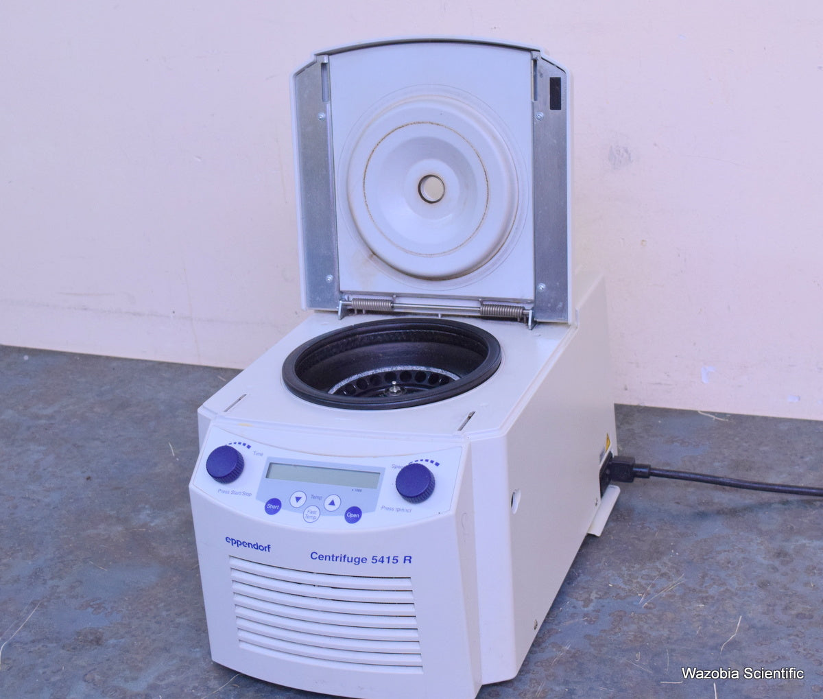 EPPENDORF 5415R 5415 LABORATORY CENTRIFUGE WITH F45-24-11 ROTOR