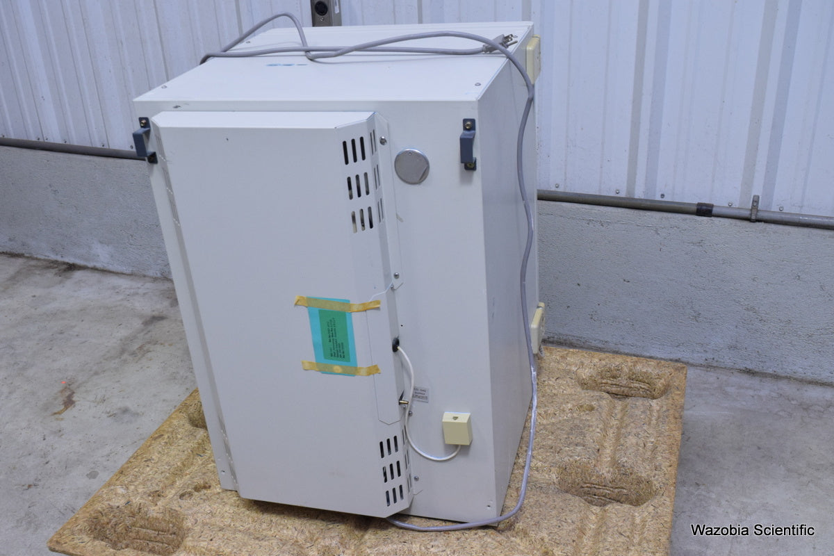 SANYO CO2 INCUBATOR MCO-17AIC 17 AIC