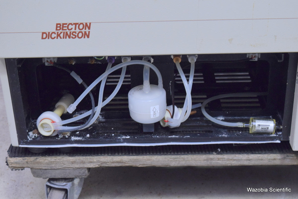 BD BECTON DICKINSON FACSCAN FLUORESCENCE ACTIVATED CELL ANALYZER WITH DETECTORS