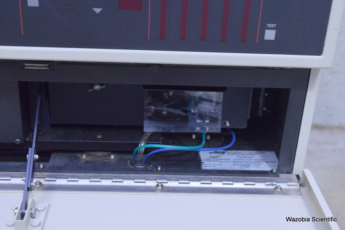 BD BECTON DICKINSON FACSCAN FLUORESCENCE ACTIVATED CELL ANALYZER WITH DETECTORS