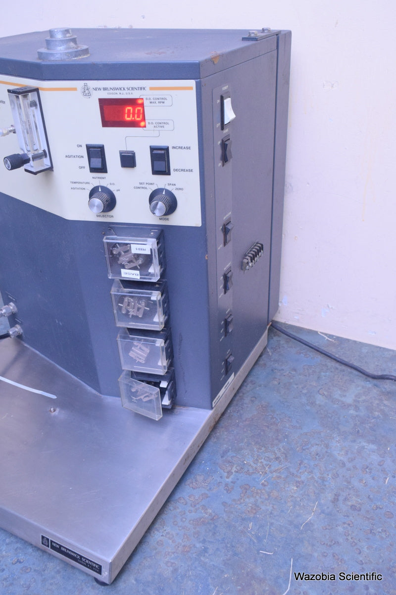 NEW BRUNSWICK SCIENTIFIC BIOFLO III BATCH CONTINUOUS FERMENTOR