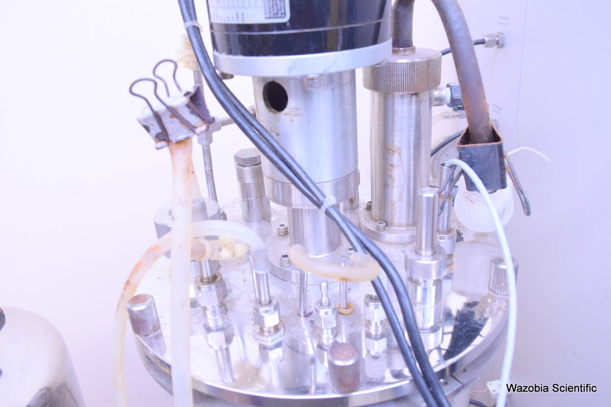 NEW BRUNSWICK SCIENTIFIC  BIOFLO 4000 BF 14L  FERMENTOR BIOREACTOR 1219-1005