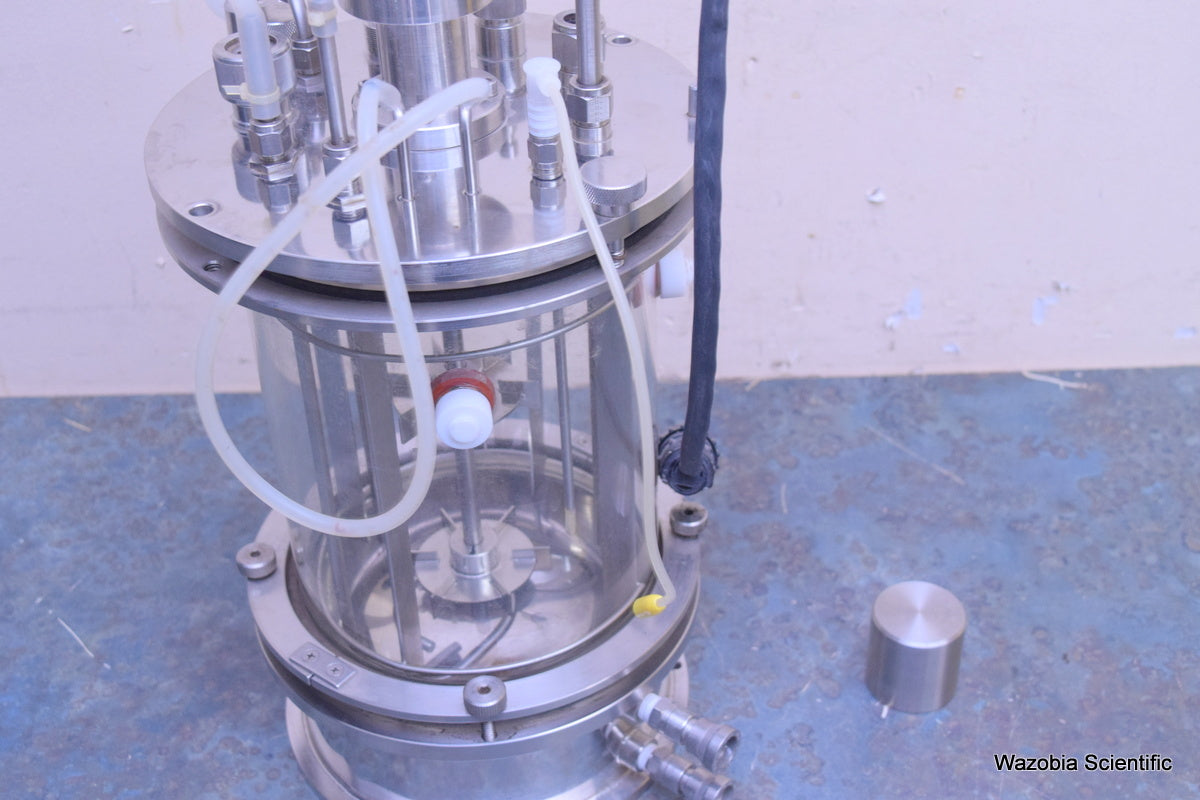 NEW BRUNSWICK SCIENTIFIC BIOFLO FERMENTOR BIOREACTOR 5L VESSEL