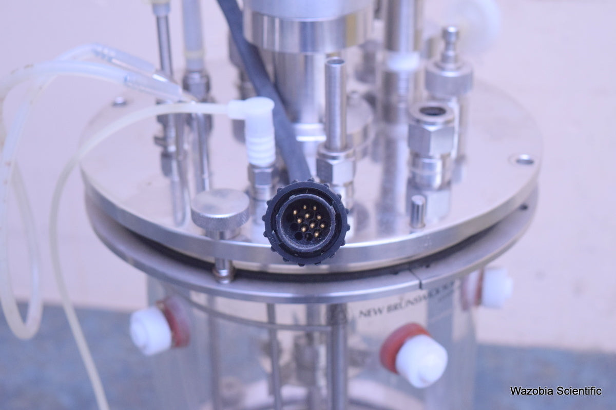 NEW BRUNSWICK SCIENTIFIC BIOFLO FERMENTOR BIOREACTOR 5L VESSEL