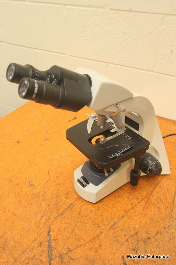 UNICO BINOCULAR MICROSCOPE