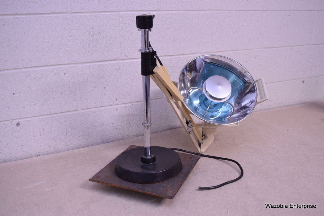 BURTON MODEL 11202 O/R EXAM LIGHT REFLECTOR CEILING MOUNTED DENTIST