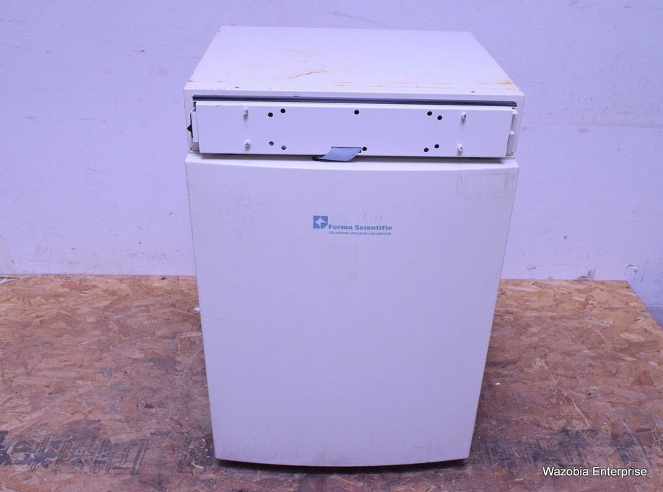 FORMA SCIENTIFIC CO2 WATER JACKETED INCUBATOR MODEL 3110
