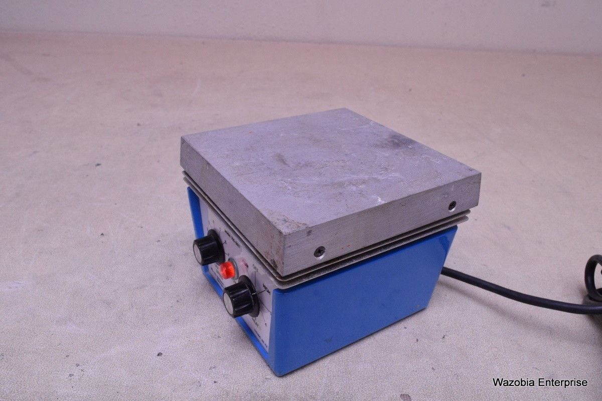 COLE & PALMER MAGNETIC STIRRED WITH HOT PLATE MODEL 700-5011