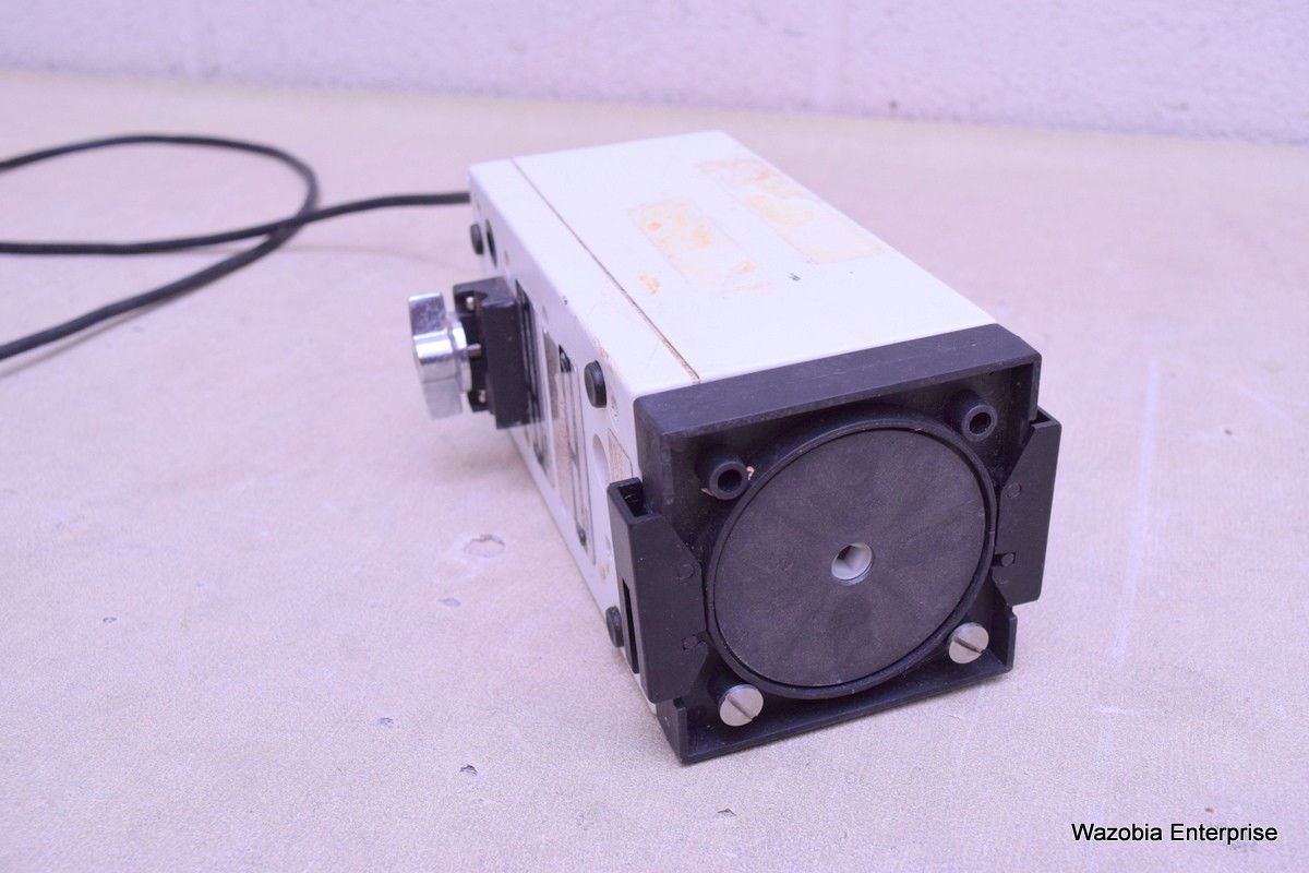 LKB 2132 MICROPERPEX PERISTALTIC PUMP 2132-001 90-01-1880