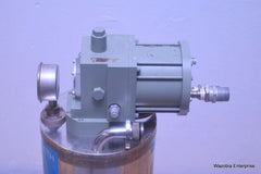 HELIX CTI-CRYOGENIC CRYO-TORR 8 HIGH VACUUM PUMP