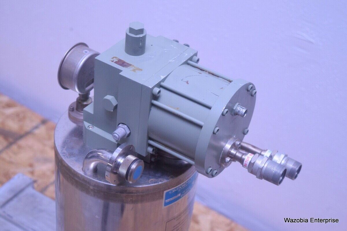 HELIX CTI-CRYOGENIC CRYO-TORR 8 HIGH VACUUM PUMP