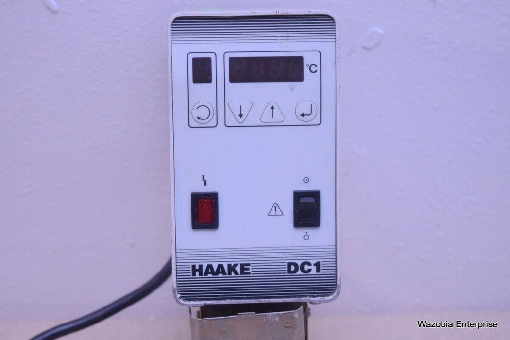 HAAKE MODEL DC1 HEATED WATER BATH CIRCULATOR  IMMERSION  RECIRCULATING