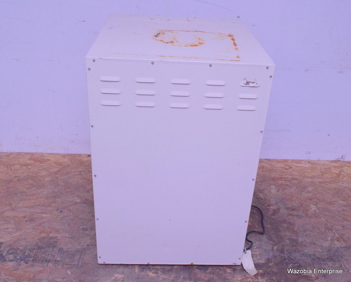 VWR SCIENTIFIC OVEN MODEL 1540