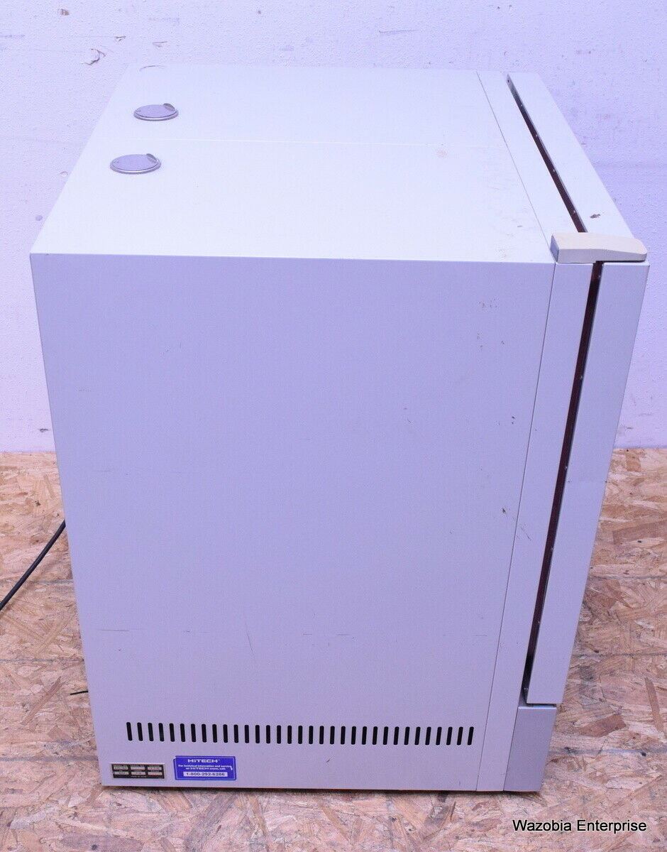 YAMATO TEMPERATURE OVEN MODEL DN63